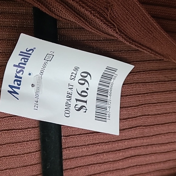 Dress - Picture 3 of 5